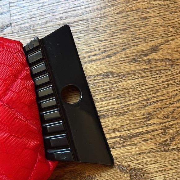 NEW Windshield Ice Scraper Glove MIT - Picture 3 of 4